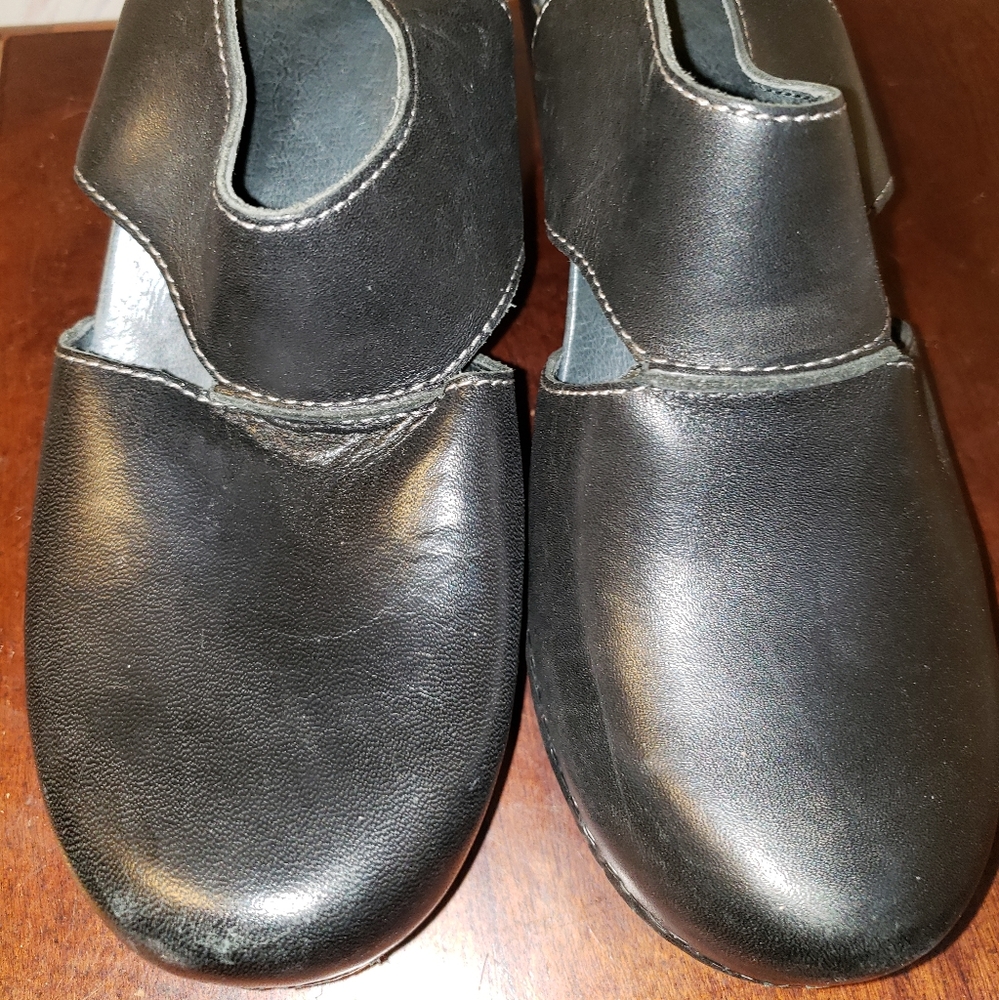 Dansko  Riley Dress Pump
